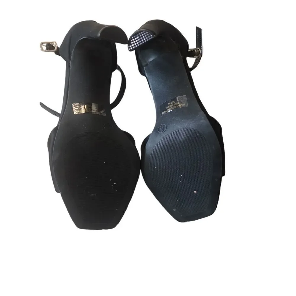 Wild Diva Lounge Pumps Size 6